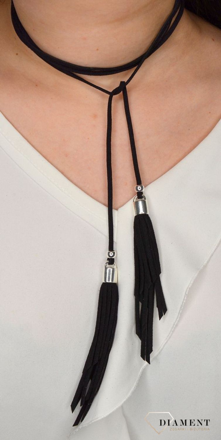 Naszyjnik choker czarny rzemyk z chwostami i srebrnymi dodatkami DIA-NSZ-0080-CZARNY S. Ciekawy, oryginalny naszyjnik choker to dodatek idealny na lato..jpg